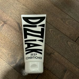 Dizziak Deep Conditioner- new, sealed, full size (200 ml) award winning!